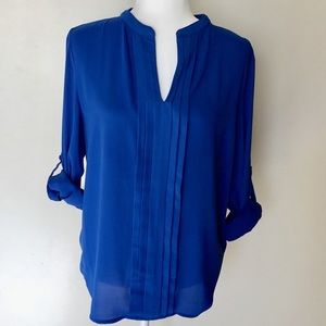 41 Hawthorn Breyson Pleated Tab Sleeve Blouse - M